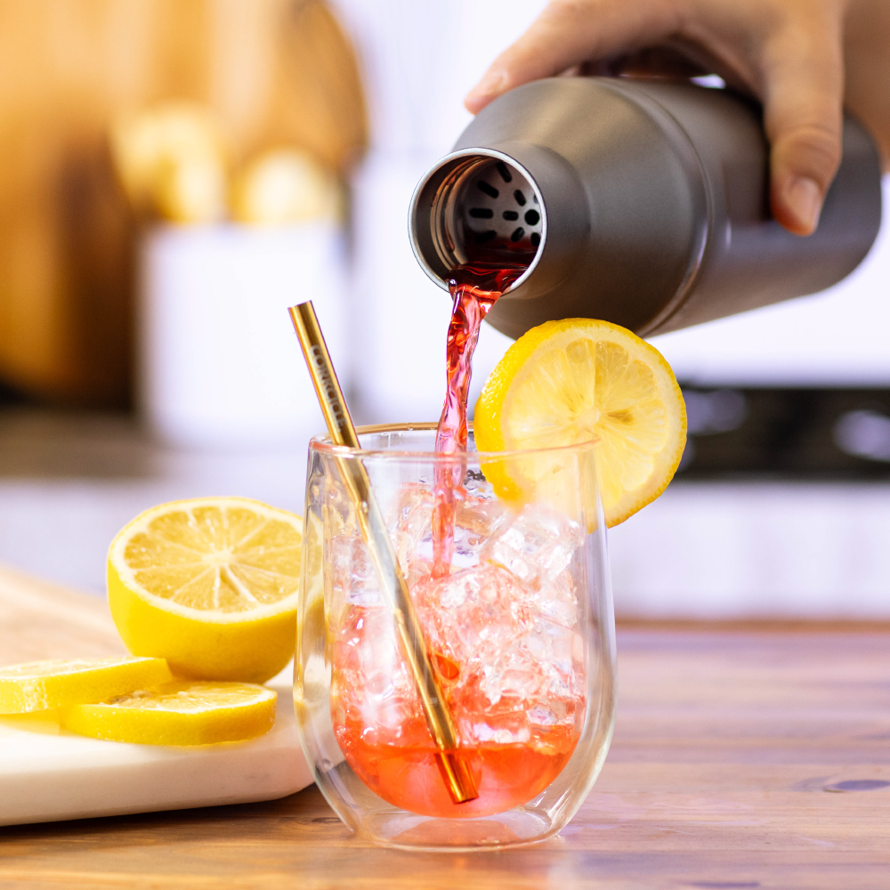 cocktail-shaker-lid-v4 Cocktail_Shaker_lifestyle_1_0f873eef-26b9-477a-b301-4dde25c00201.png